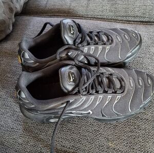 Nike Air Max Plus Tn Black and Gray Youth Size 5.5 Womens Sneakers